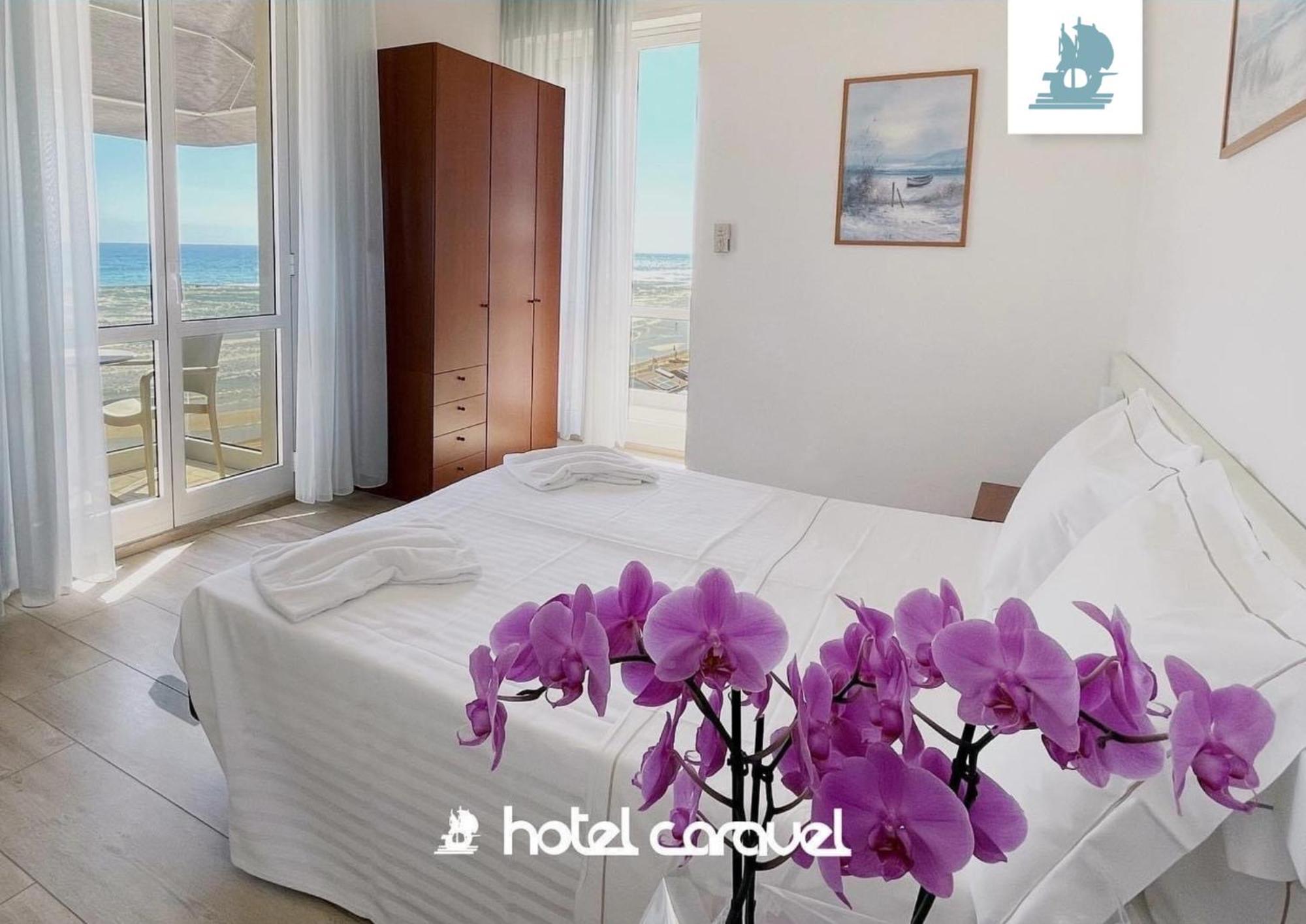 Hotel Caravel Маротта Экстерьер фото