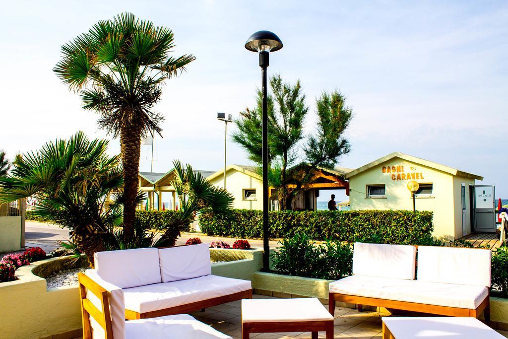 Hotel Caravel Маротта Экстерьер фото